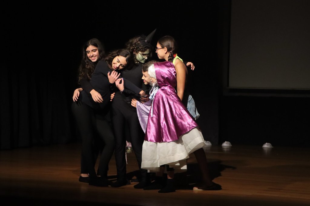 "Paredes no Palco" apresenta quatro peças de teatro nos auditórios da Casa da Cultura, Fundação A...