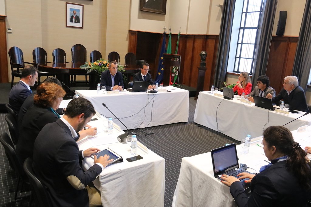 Primeira reunião do novo Executivo de Paredes aprova 21ª alteração ao orçamento para comparticipa...