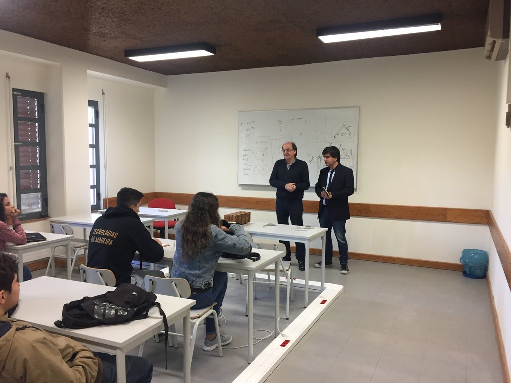 Vereador Paulo Silva deu as boas-vindas aos alunos das Tecnologias da Madeira