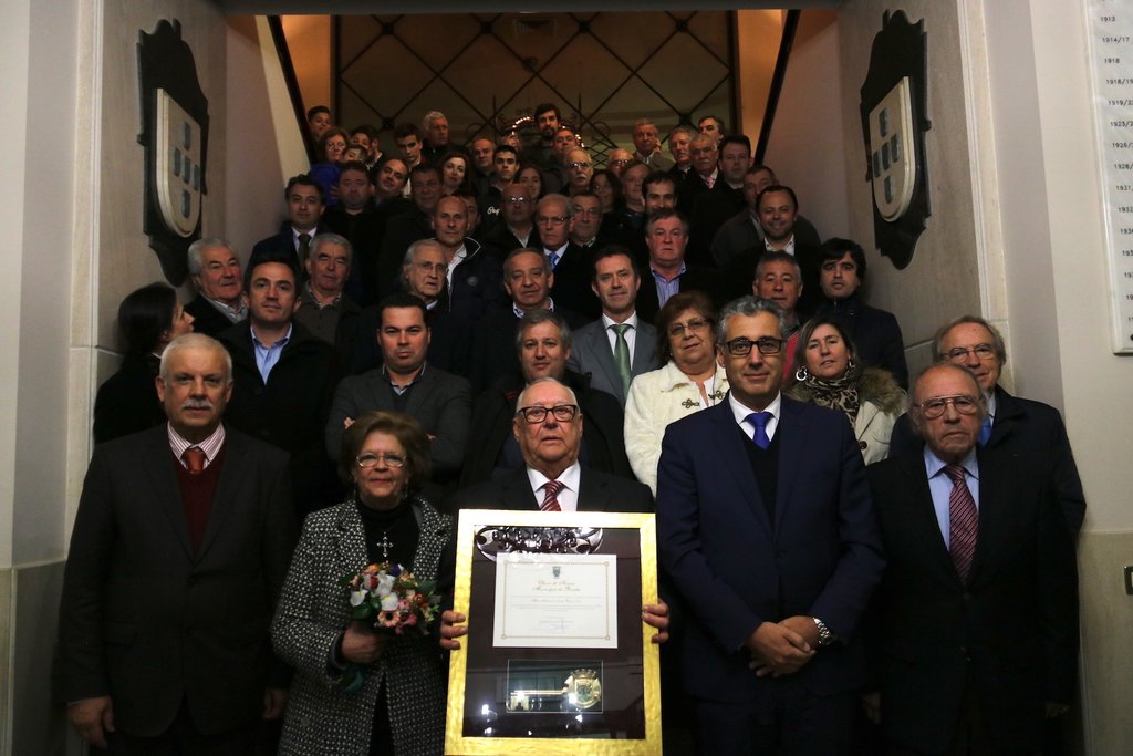 Câmara de Paredes homenageou Alberto Pereira Leite