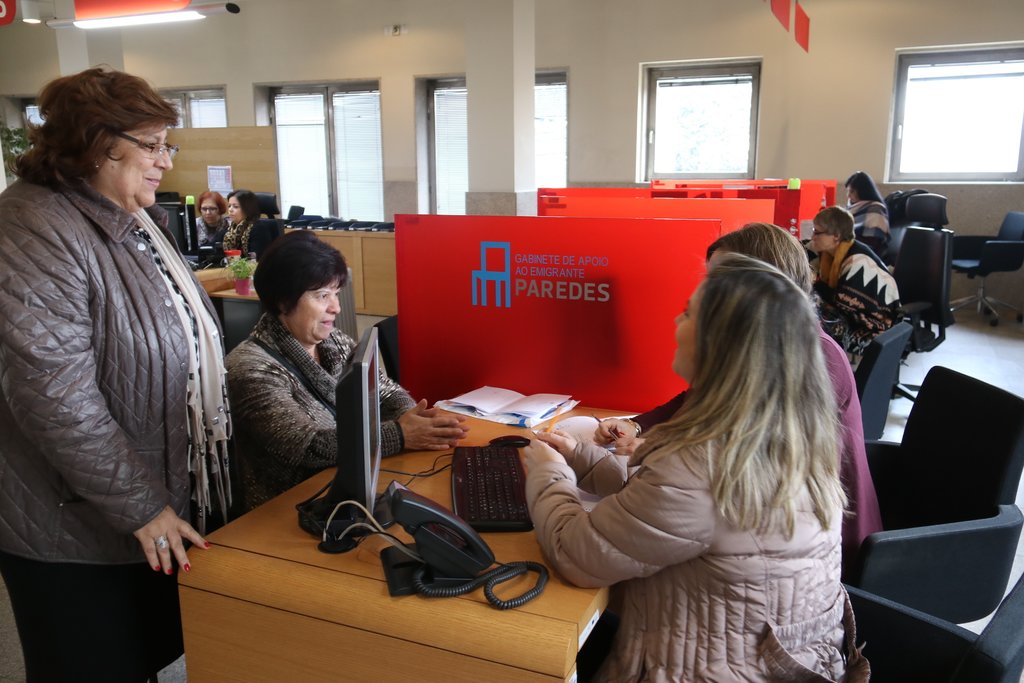 Gabinete de Apoio ao Emigrante abre no Balcão Único da Câmara Municipal de Paredes