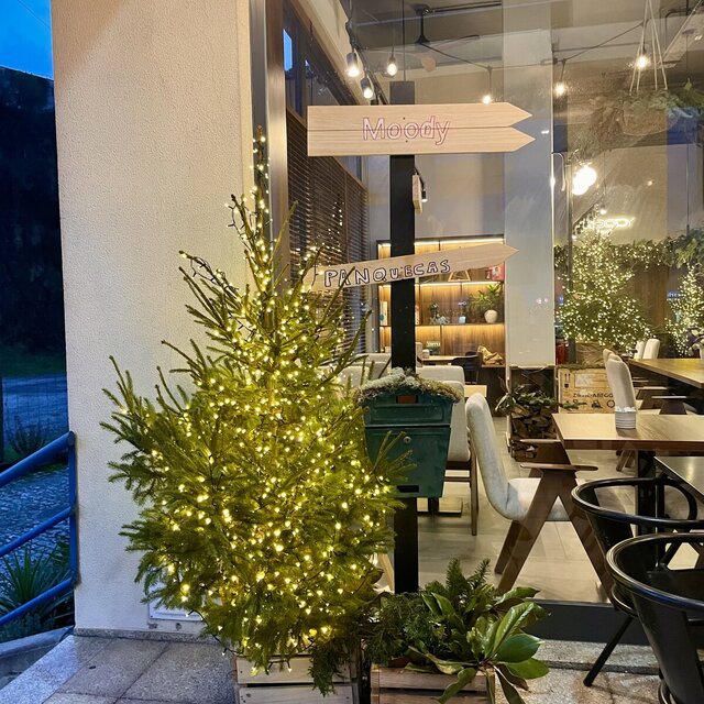 Moody - Coffee & Brunch (6)