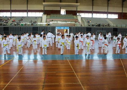 350_atletas_disputam_taca_nacional_do_centro_portugues_de_karate_no_pavilhao_multiusos_de_paredes