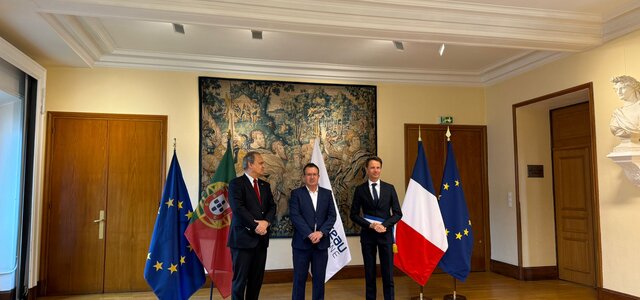 paredes_geminacao_com_montereau