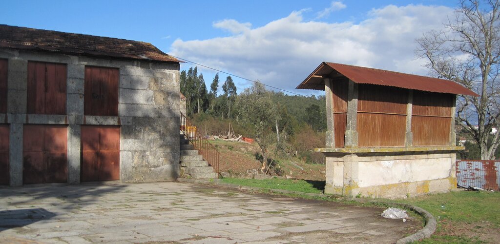 Espigueiro eira e casa da eira 1 1024 500