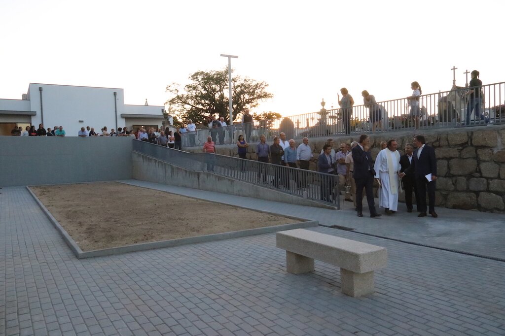 Camara_Inaugura_Obras_Parada7