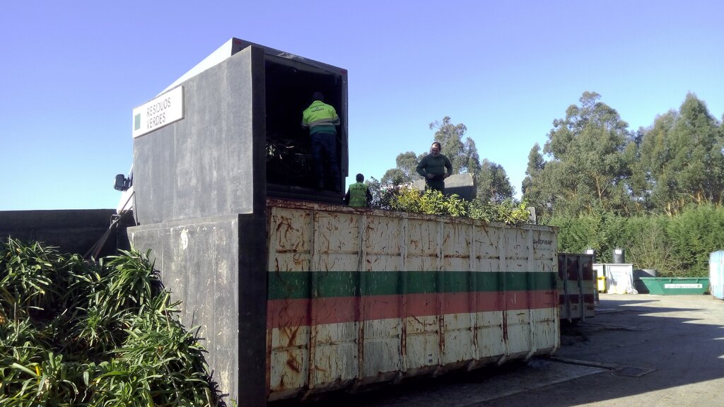 Linha_Ambiente_Recoha_de_Residuos_Verdes__12_