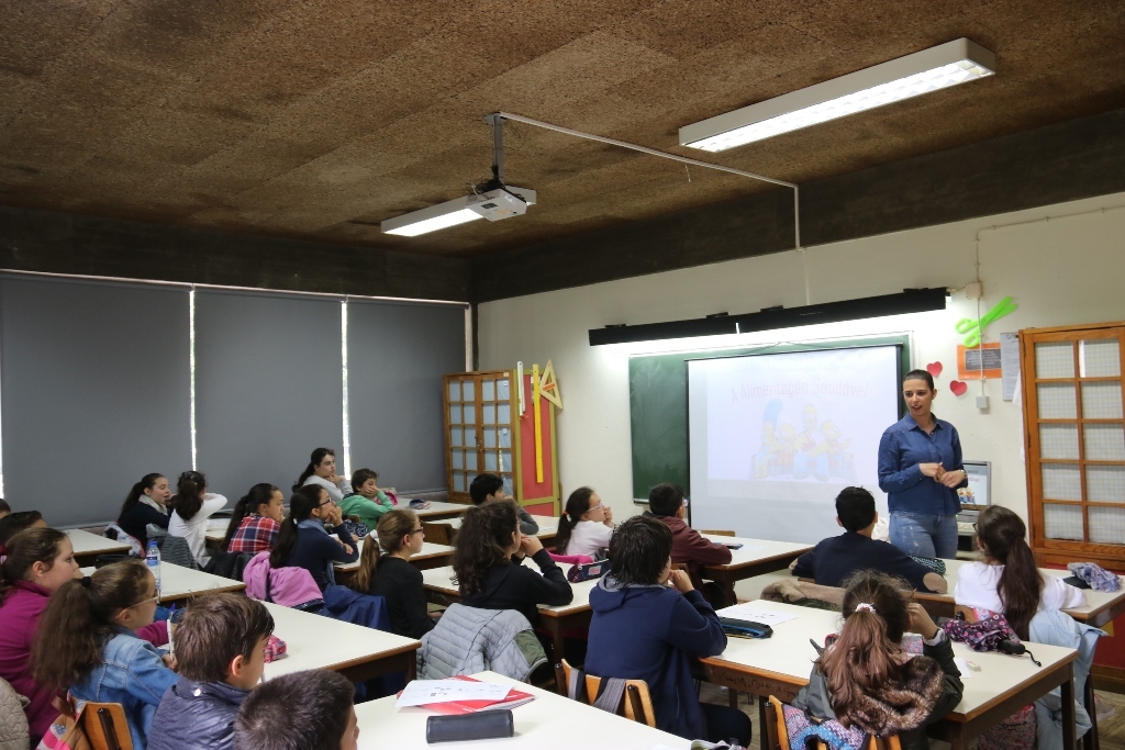 H_BITOS_ALIMENTARES_SAUD_VEIS_NAS_ESCOLAS_DE_PAREDES