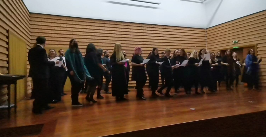 Cantar? É divertido!