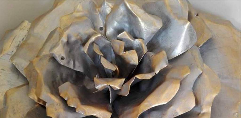 Exposição "Pensamentos Dourados"