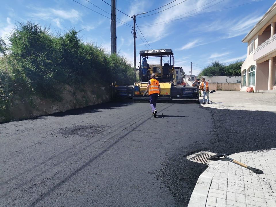 OBRAS MUNICIPAIS | DUAS IGREJAS >> PAVIMENTAÇÃO DA AV. 13 DE MAIO