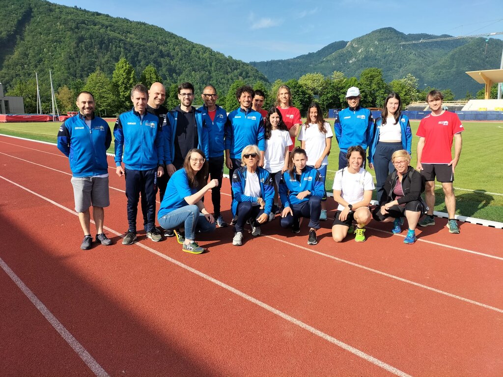 Município de Paredes participou em projeto de “Streetcoach”, na Eslovénia, para aquisição de comp...