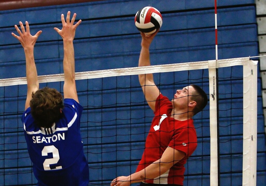 Multiusos de Paredes recebe jogos de apuramento para o Campeonato Europeu Masculino de Voleibol S...