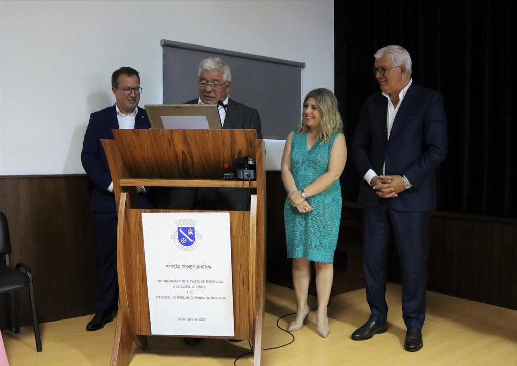Sessão Solene comemorativa do 20º aniversário da elevação de Rebordosa à categoria de cidade com ...