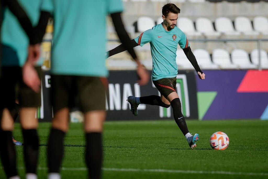 Seleção Nacional Sub-21 de Futebol Masculino realiza treino no Estádio Municipal das Laranjeiras