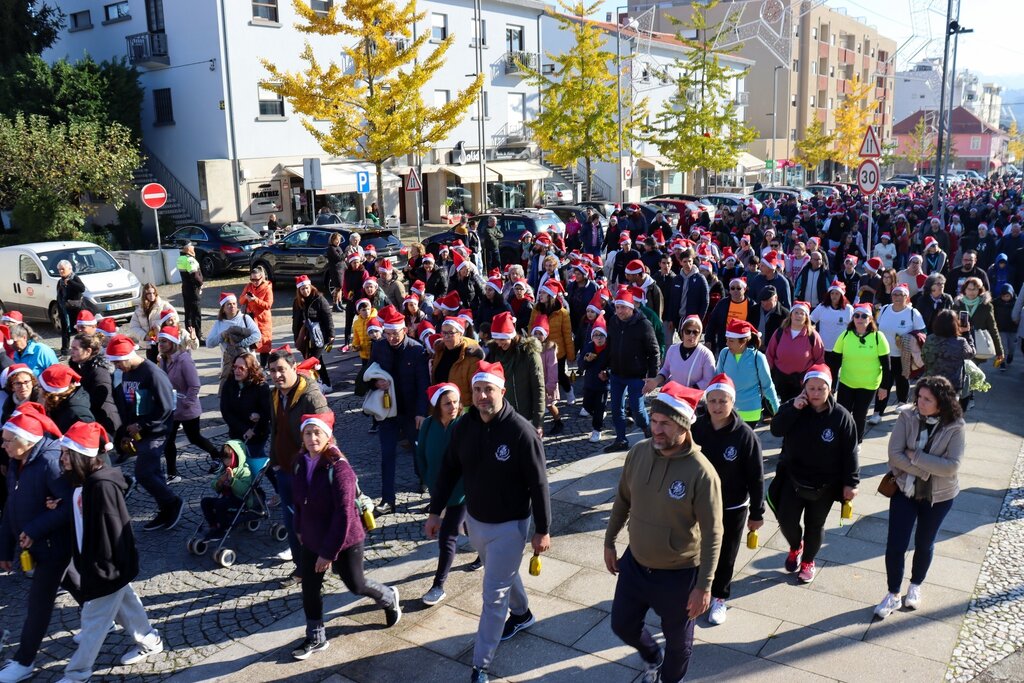 Magia de Natal invade as ruas de Paredes no dia 1 de dezembro com Desfile de Natal Solidário