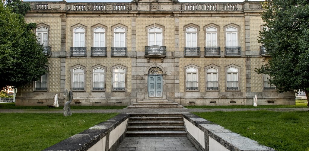 Paredes junta mulheres para celebrar a "Arte no Feminino"