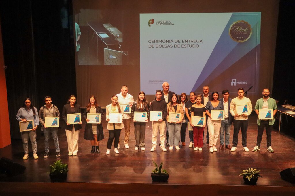Município de Paredes entrega bolsas de estudo a 100 estudantes do Concelho