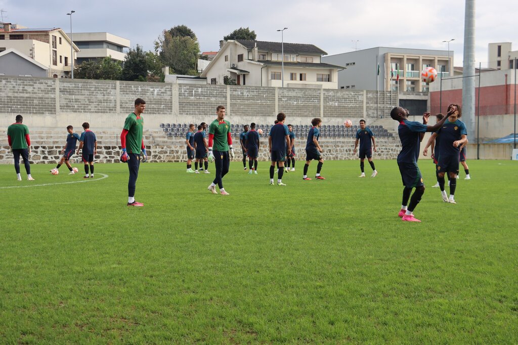 Estádio Municipal das Laranjeiras, em Paredes, recebe jogo da Seleção de Futebol Masculina Sub-18