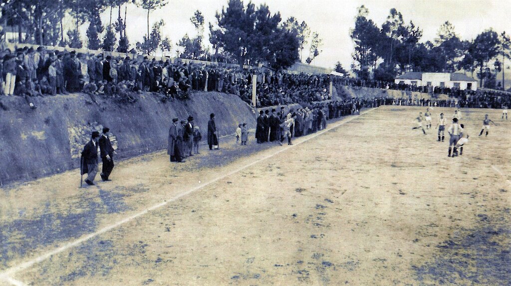 APONTAMENTOS DA NOSSA HISTÓRIA: Um palco quase centenário: 99 anos do Campo do União de Paredes