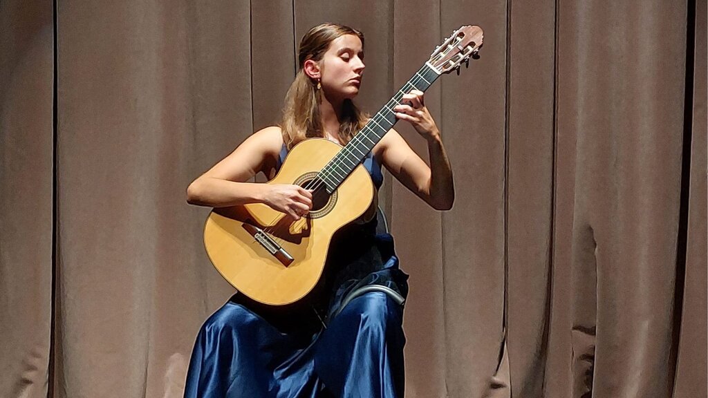 Igreja de Parada de Todeia acolhe concerto do “Young Guitar Masters” com a artista Mariana Pinheiro