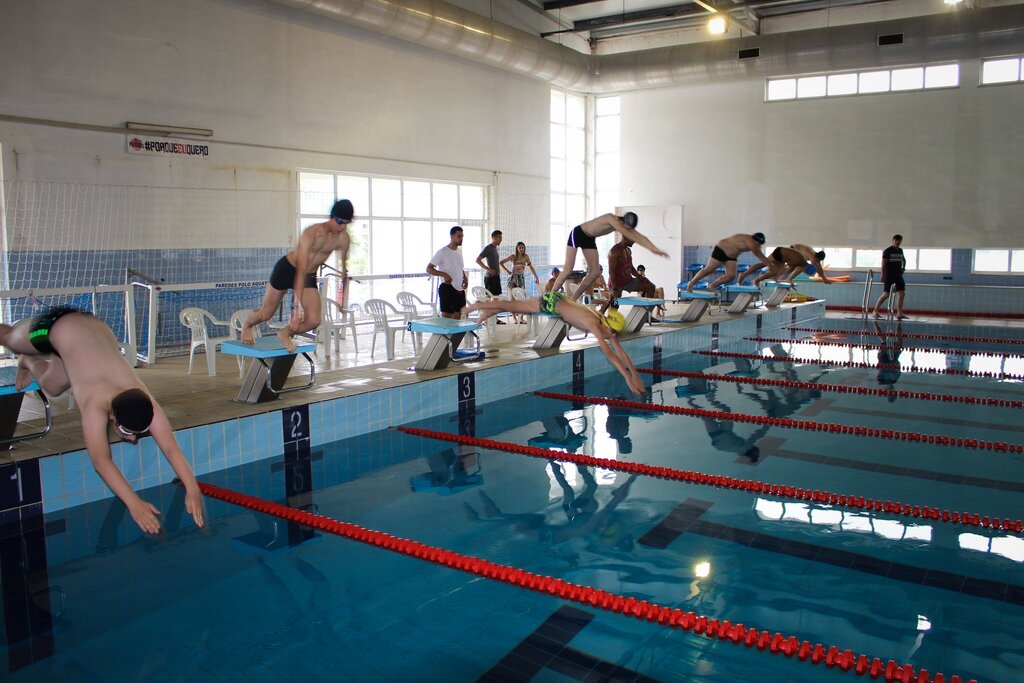 Mais de 400 jovens nadadores participam no Torneio Hipobraçada promovido pelo Município de Paredes
