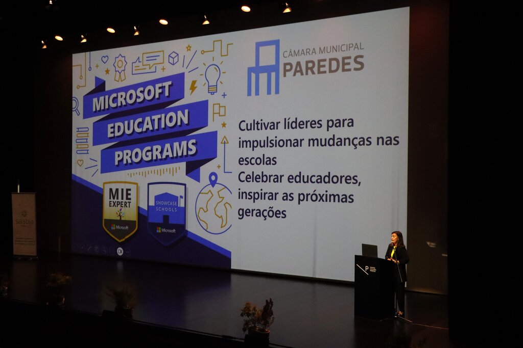 Município de Paredes abriu o novo ano escolar com a conferência “Sucesso Académico através do Bem...