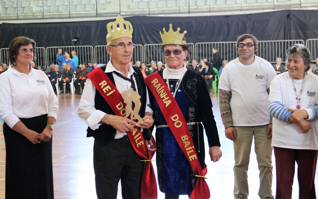 400 idosos participam no tradicional Baile de Reis