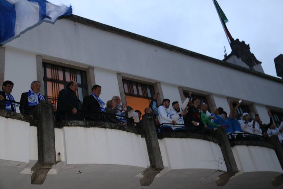 União Sport Clube de Paredes recebido na varanda do Município depois de vencer o Leça por dois go...