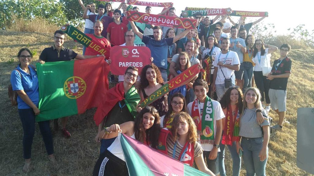 Jovens de Paredes associaram-se à iniciativa “Portugal numa Bancada” para apoiar a Seleção Nacional 